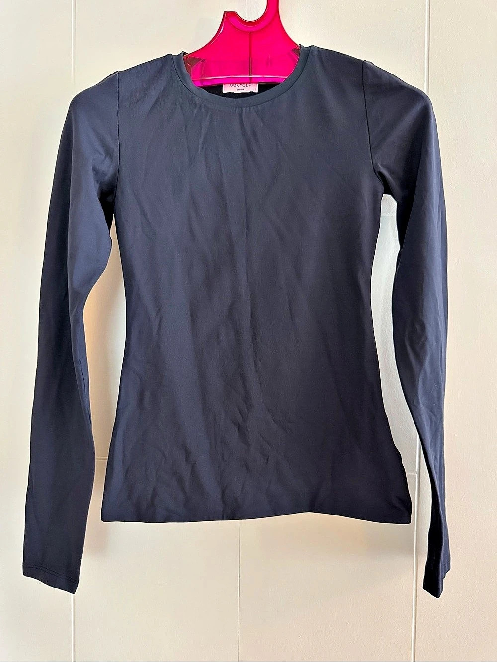Aritzia Contour Long Sleeve Top in Navy - NEW- Size M